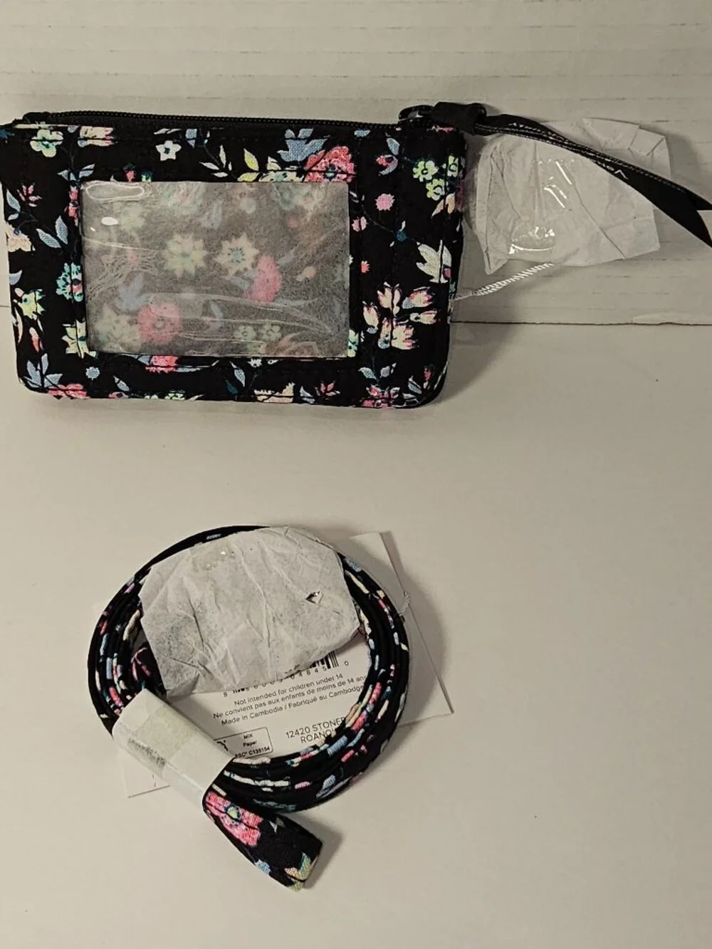 NWT Vera Bradley RFID Deluxe Zip ID Case Lanyard Botanical Ditsy Keychain Wallet